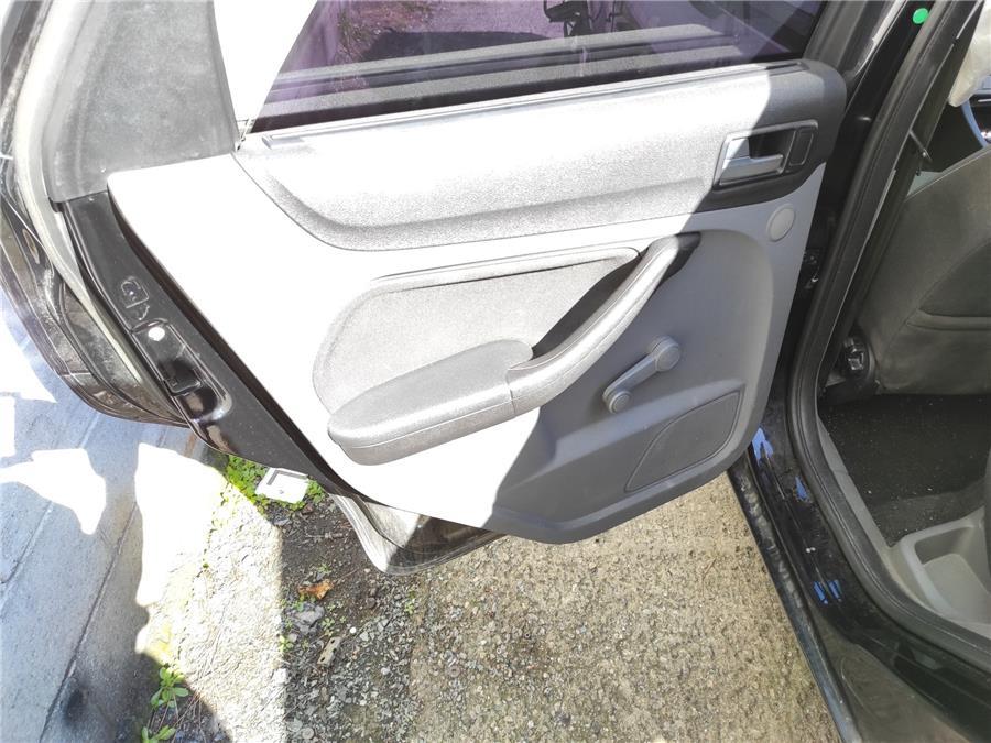 panel puerta trasera izquierda ford focus lim. 1.6 tdci (109 cv)