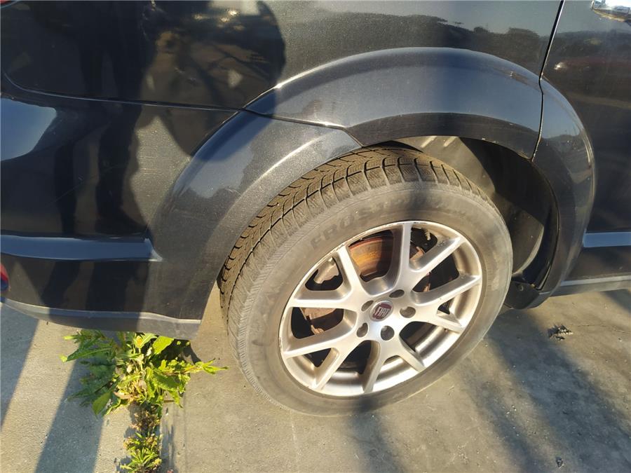 paso rueda trasero derecho fiat freemont (345) lounge 4wd