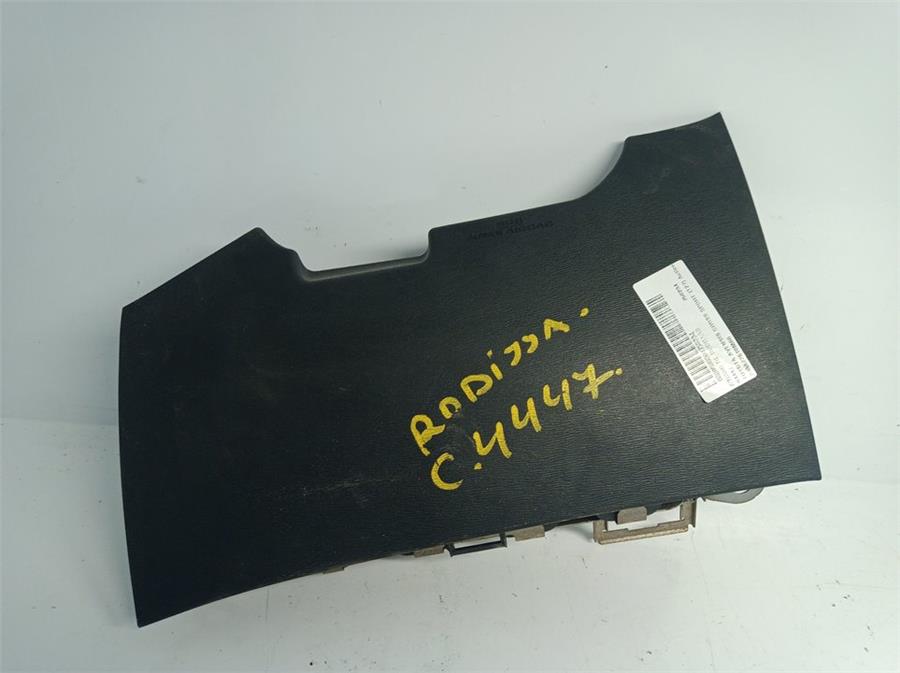 airbag de rodillas toyota avensis cross sport (t27) active 1adftv