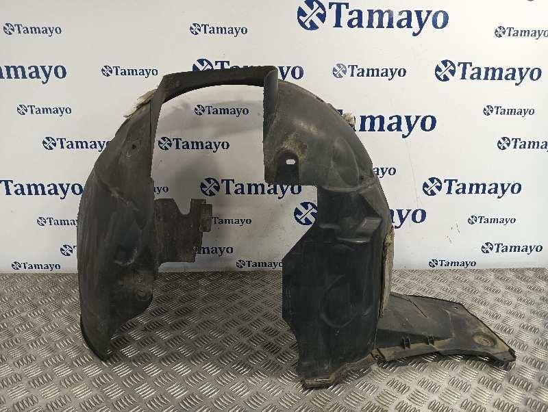plastico paso rueda delantero izquierdo peugeot partner kombi *