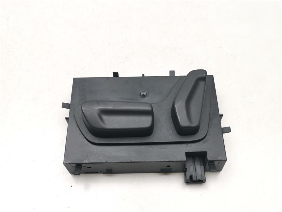 mando asiento delantero izquierdo peugeot 408 (p6) plug in hybrid 225 allure pack 5g06