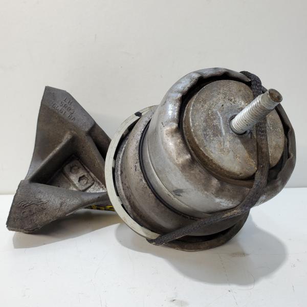 soporte taco motor lado izquierdo jaguar xf 2012