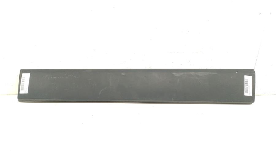 moldura puerta trasera izquierda opel vivaro b furgoneta (x82) 1.6 cdti (05)