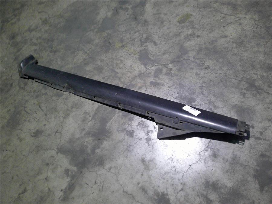 faldon lateral audi a6 avant (4b5) 2.5 tdi