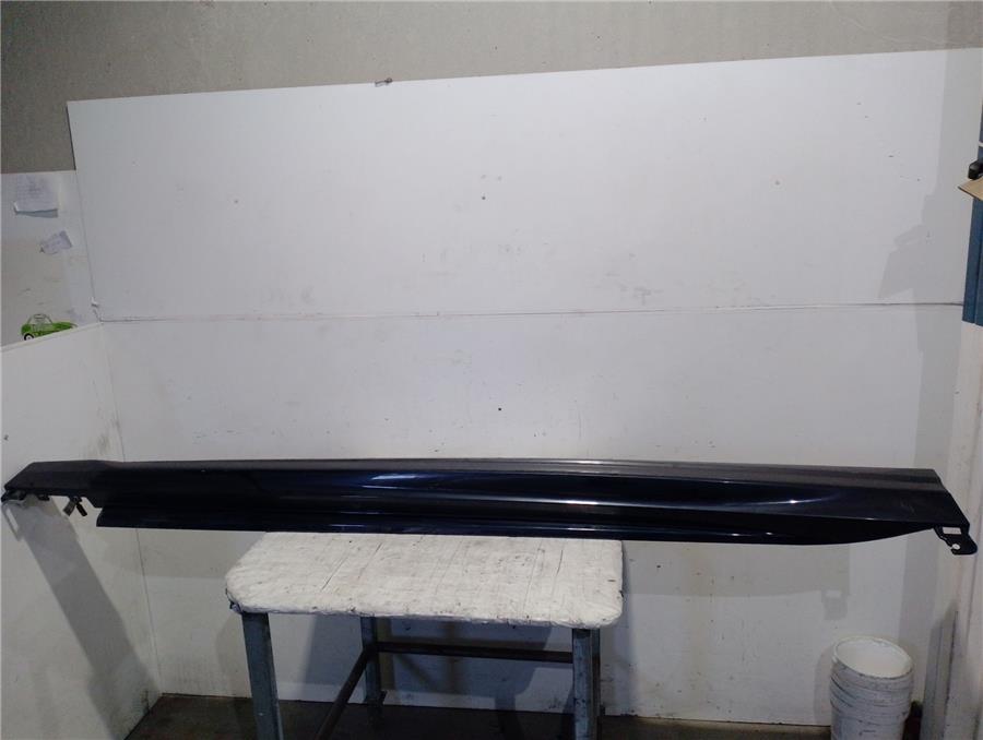 faldon lateral bmw x6 (g06, f96) xdrive 40 d mild hybrid