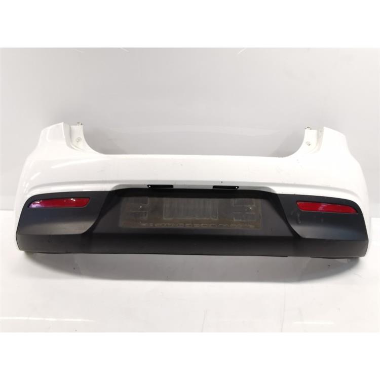 paragolpes trasero 86611h8000 kia rio (yb) business g3lc