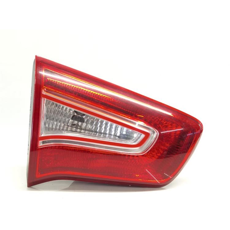 piloto trasero central izquierdo kia sportage concept 4x2 d4fd