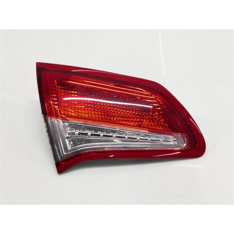 piloto trasero central izquierdo citroen c4 ii (nc_) citroen 1.4 vti 95 8fp (ep3c)