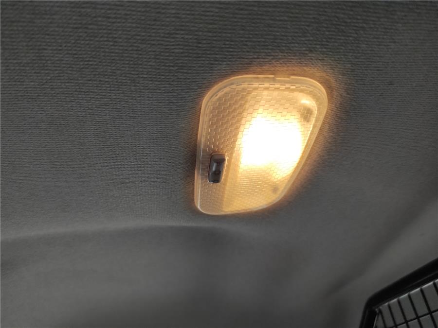 luz interior techo citroen c3 comercial