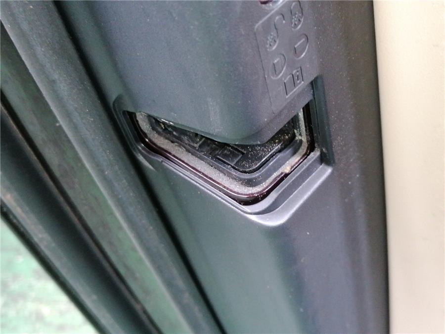 cerradura puerta trasera izquierda jaguar xj 5.0 v8 32v compresor (510 cv)