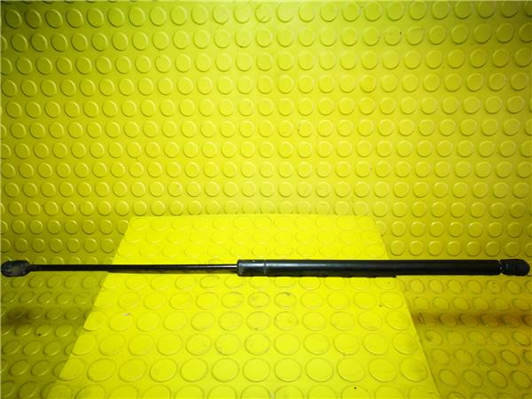 amortiguador capo volkswagen polo berlina 19