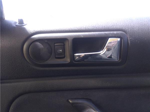 botonera puerta trasera derecha volkswagen pa