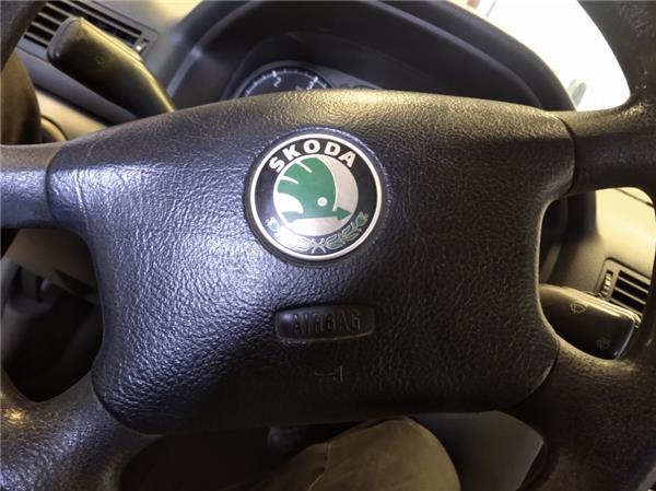 airbag volante skoda octavia berlina 1u2 2001