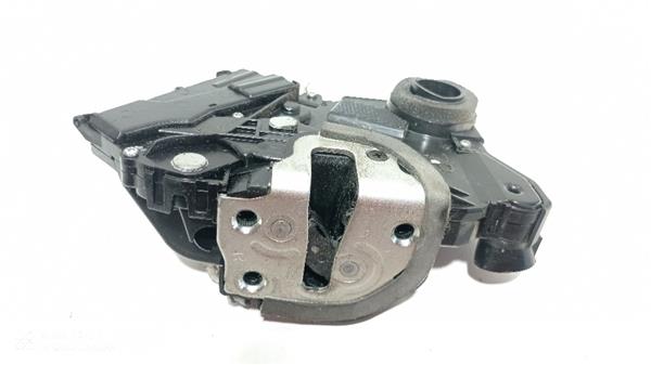 cerradura puerta delantera derecha toyota yar