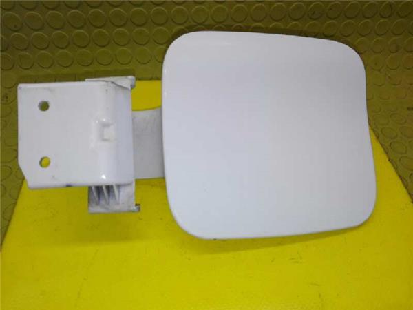 tapa exterior combustible hyundai coupe 16 16