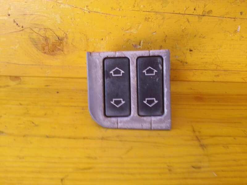 botonera puerta delantera izquierda peugeot 205 berlina 1.4 (75 cv)