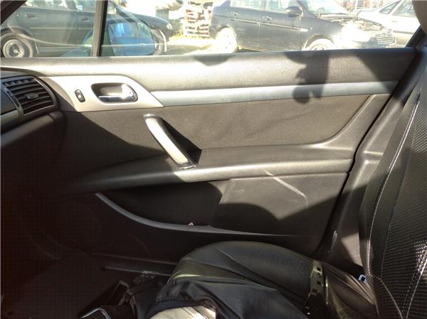 guarnecido puerta delantera derecha peugeot 4