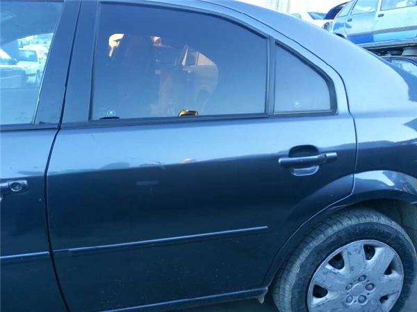 puerta trasera izquierda ford mondeo berlina