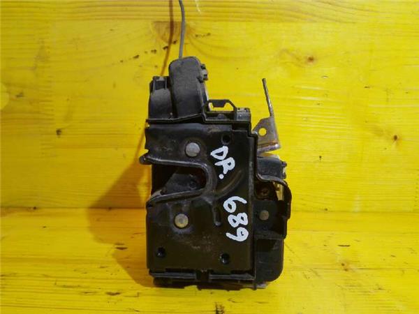 cerradura puerta delantera derecha volkswagen polo berlina 1.4 (60 cv)