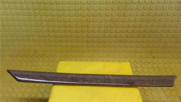 moldura puerta delantera derecha bmw serie 3