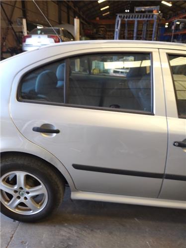puerta trasera derecha skoda octavia berlina