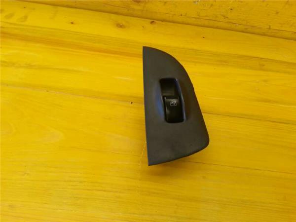 botonera puerta trasera izquierda hyundai ela