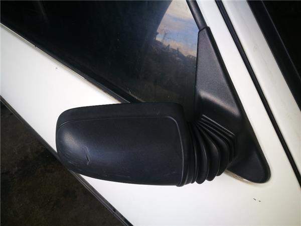 retrovisor derecho peugeot 205 berlina 021983