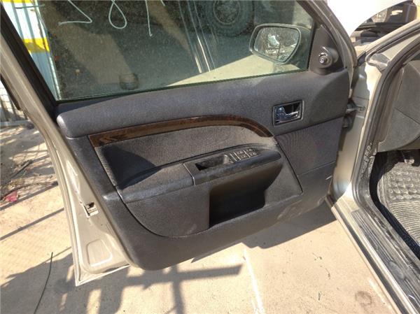guarnecido puerta delantera izquierda ford mo