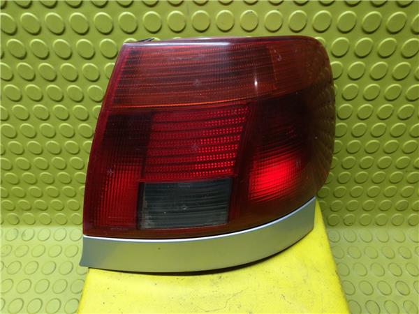 piloto trasero derecho audi a4 berlina 19 tdi