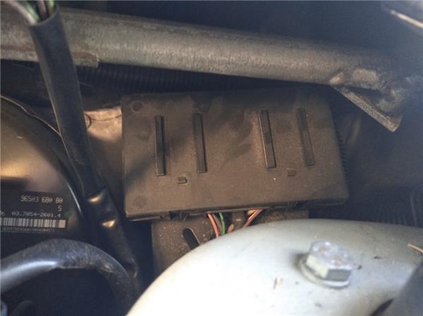 caja fusiblesrele peugeot 206 1998 20 xs 20