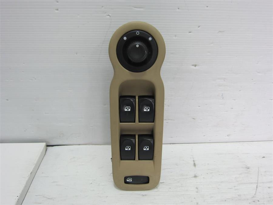 botonera puerta delantera izquierda renault modus / grand modus 1.6 (jp03, jp0b, jp0u, jp0y, jp1g) 112cv 1598cc