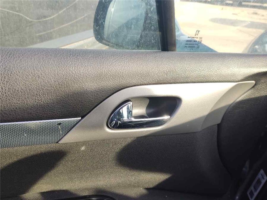 manilla interior puerta delantera izquierda peugeot 407 premium
