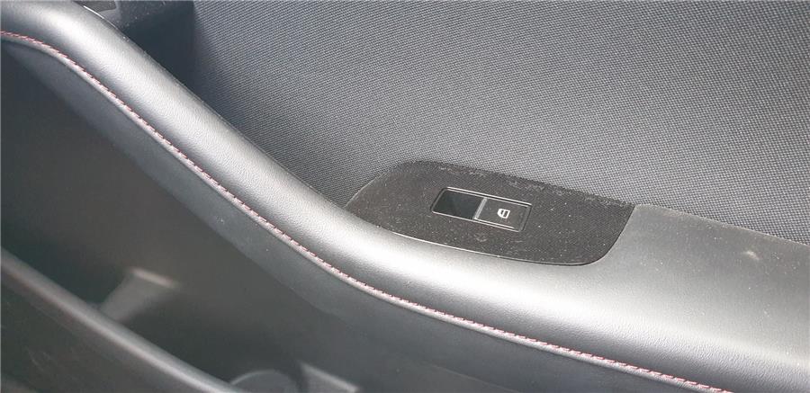 botonera puerta delantera derecha mazda 3 berlina (bp) híbrido suave 90 kw act (motor 2,0 ltr.   90 kw)