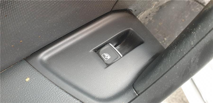 botonera puerta trasera izquierda audi a1 sportback (gba) motor 1,0 ltr.   70 kw tfsi