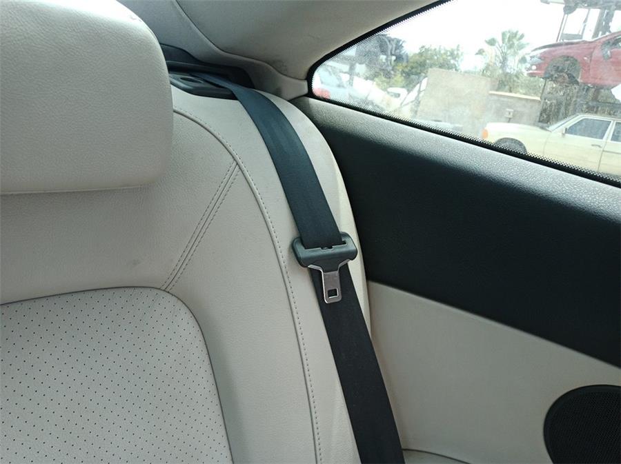 cinturon seguridad trasero izquierdo peugeot 407 coupé 2.7 hdi 204cv 2720cc