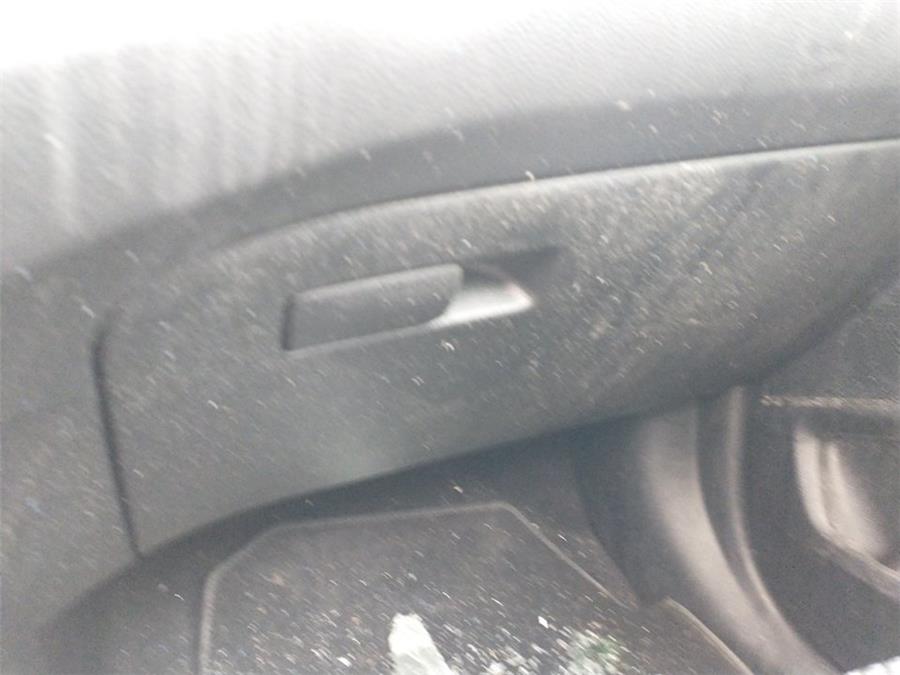 Guantera Salpicadero KIA XCEED