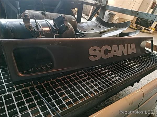 Calandra Scania Serie 4 FG 420 E3