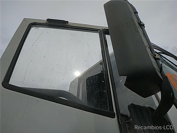 luna puerta delantero derecha iveco eurotech              (mp) fsa     (400 e 34 ) [9,5 ltr.   254 kw diesel]