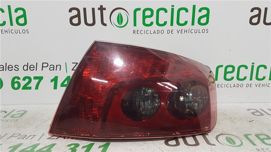 piloto trasero derecho peugeot 407 st confort