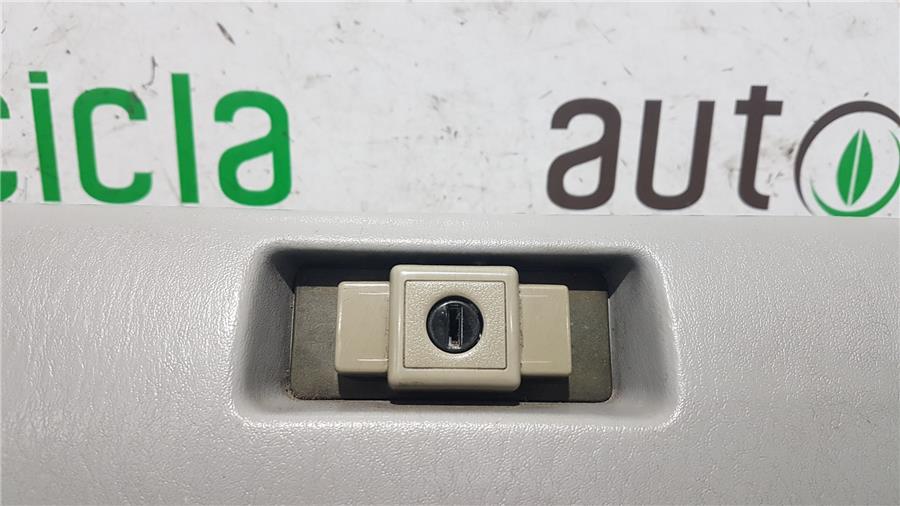 Guantera Salpicadero MITSUBISHI 2.5