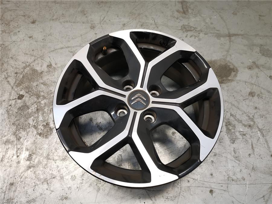 llanta citroen c3 aircross feel