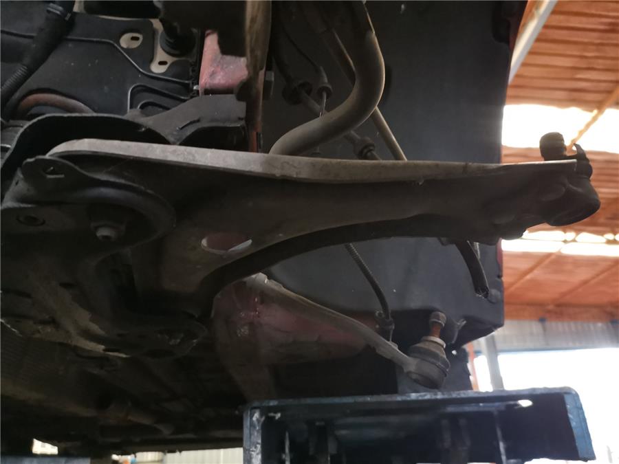 brazo inferior delantero izquierdo peugeot 208 active