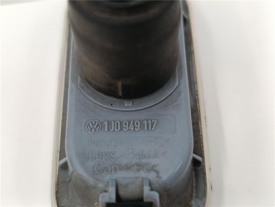 Piloto Trasero Derecho VOLKSWAGEN IV