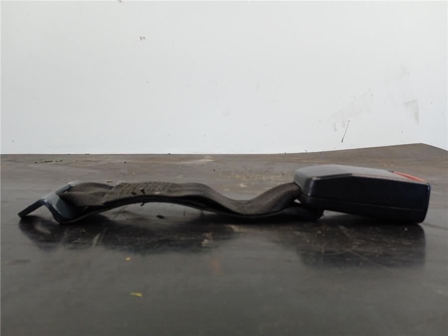 anclaje cinturon trasero derecho peugeot 206 xr