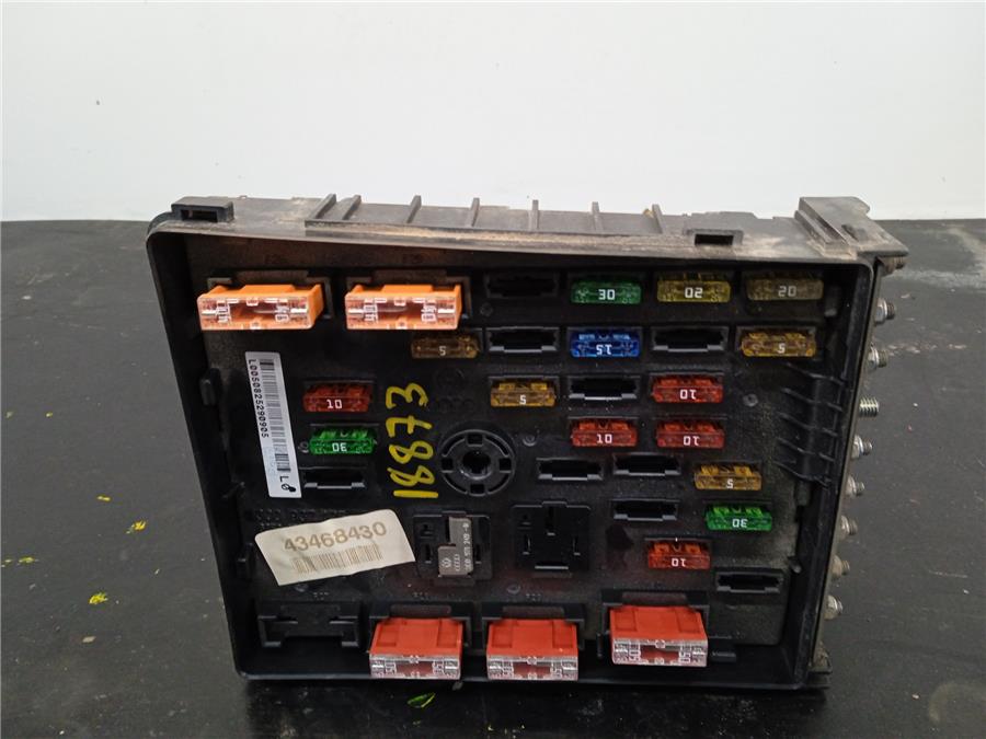 caja reles volkswagen passat berlina (3c2) advance