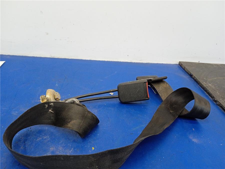 anclaje cinturon trasero izquierdo volkswagen polo iii berlina (6n2) conceptline