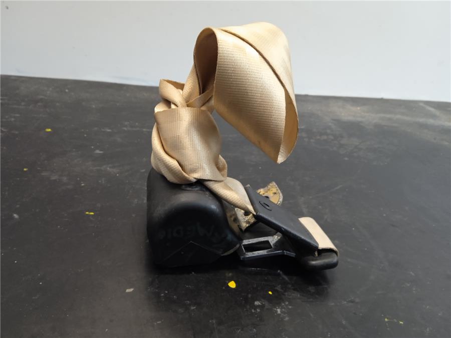 cinturon seguridad trasero central volkswagen passat berlina (3b3) advance