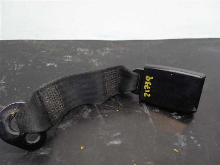 anclaje cinturon trasero izquierdo volkswagen polo ii 2f (801/803) cl