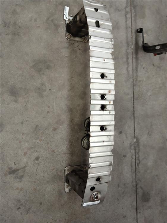 refuerzo paragolpes ford focus berlina (cap) ambiente (d)