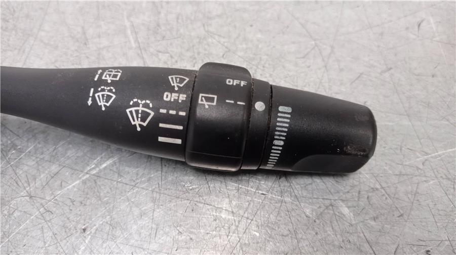 Mando Limpiaparabrisas NISSAN Básico